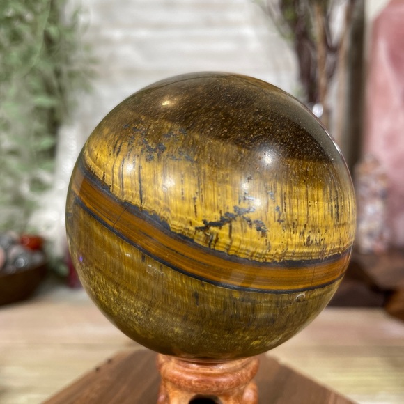 0807 Tiger's Eye Crystal Sphere - Picture 6 of 12